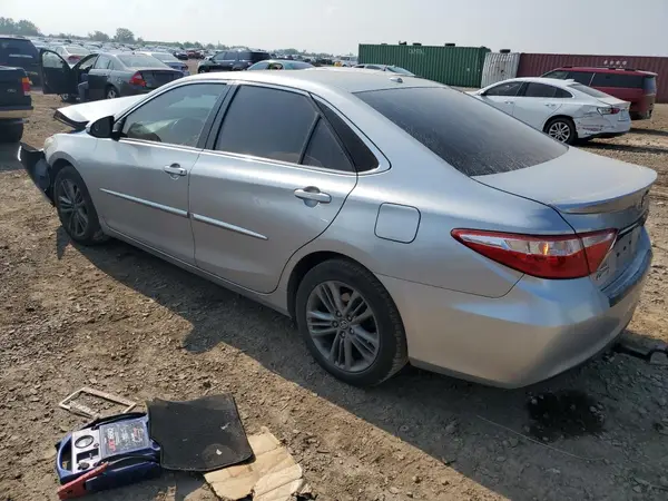 4T1BF1FK0HU273817 2017 TOYOTA CAMRY - Image 2