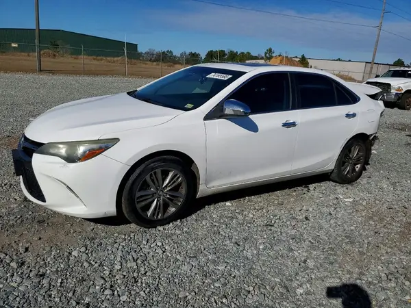 4T1BF1FK0HU274501 2017 TOYOTA CAMRY - Image 1