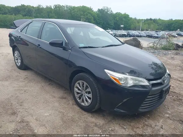 4T1BF1FK0HU276216 2017 TOYOTA CAMRY - Image 1