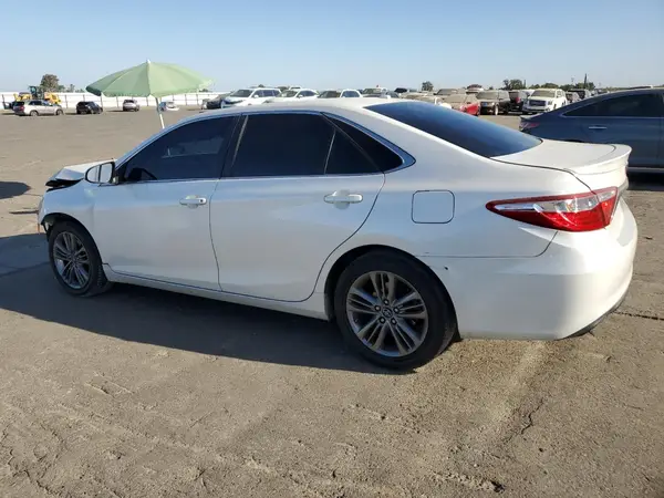 4T1BF1FK0HU276233 2017 TOYOTA CAMRY - Image 2