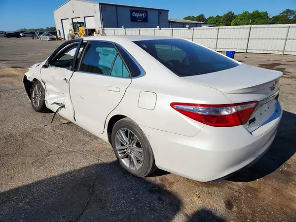 4T1BF1FK0HU276653 2017 TOYOTA CAMRY - Image 2