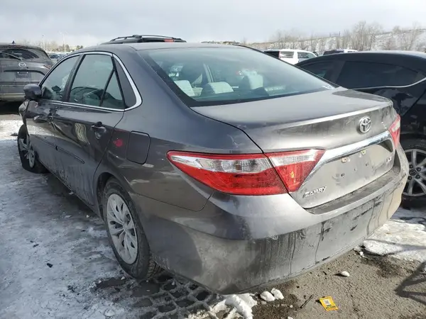 4T1BF1FK0HU277298 2017 TOYOTA CAMRY - Image 2