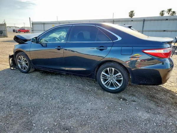 4T1BF1FK0HU278435 2017 TOYOTA CAMRY - Image 2