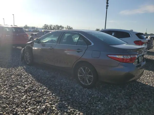 4T1BF1FK0HU279438 2017 TOYOTA CAMRY - Image 2