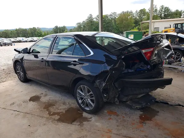 4T1BF1FK0HU280587 2017 TOYOTA CAMRY - Image 2