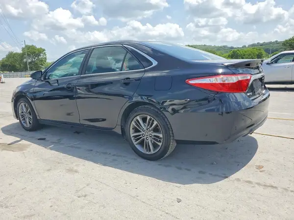 4T1BF1FK0HU283229 2017 TOYOTA CAMRY - Image 2