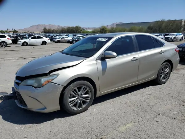 4T1BF1FK0HU284056 2017 TOYOTA CAMRY - Image 1