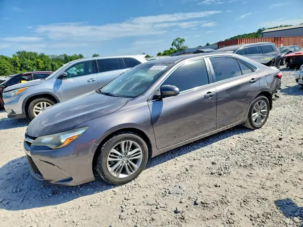 4T1BF1FK0HU284171 2017 TOYOTA CAMRY - Image 1