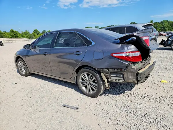 4T1BF1FK0HU284171 2017 TOYOTA CAMRY - Image 2