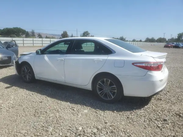 4T1BF1FK0HU287345 2017 TOYOTA CAMRY - Image 2