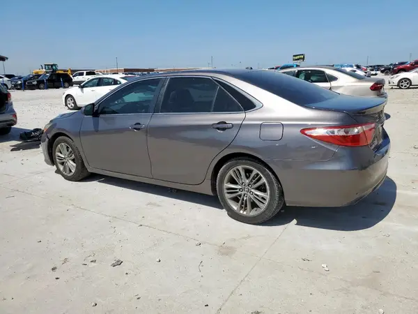 4T1BF1FK0HU287605 2017 TOYOTA CAMRY - Image 2