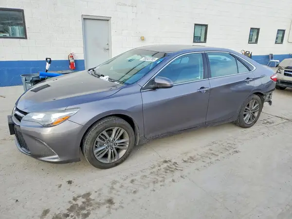 4T1BF1FK0HU292089 2017 TOYOTA CAMRY - Image 1