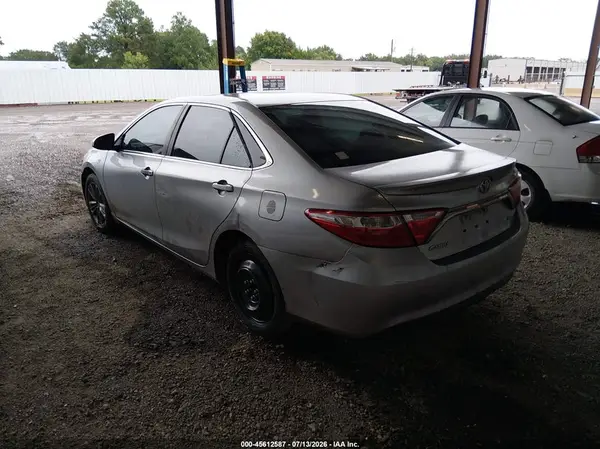 4T1BF1FK0HU297230 2017 TOYOTA CAMRY - Image 1