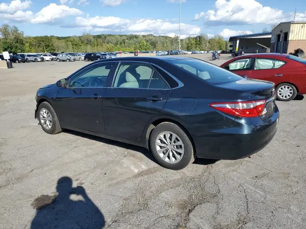 4T1BF1FK0HU300904 2017 TOYOTA CAMRY - Image 2