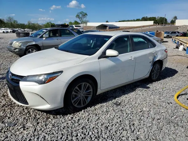 4T1BF1FK0HU304712 2017 TOYOTA CAMRY - Image 1