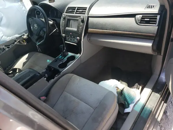 4T1BF1FK0HU305648 2017 TOYOTA CAMRY - Image 8
