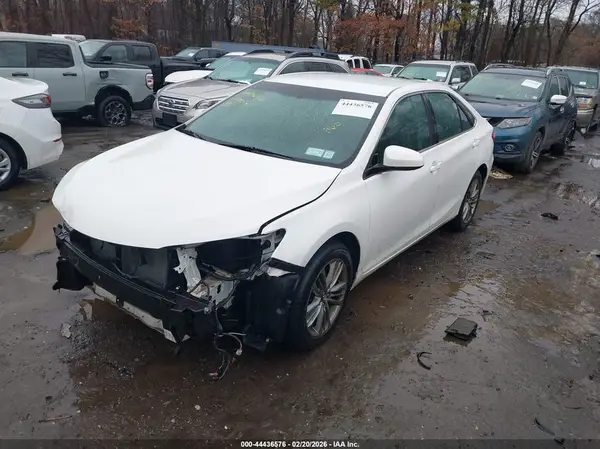 4T1BF1FK0HU307741 2017 TOYOTA CAMRY - Image 2