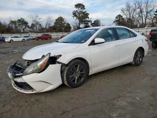 4T1BF1FK0HU309831 2017 TOYOTA CAMRY - Image 1