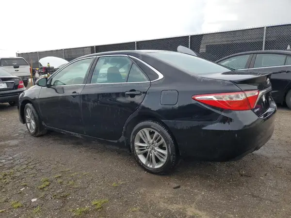 4T1BF1FK0HU310736 2017 TOYOTA CAMRY - Image 2