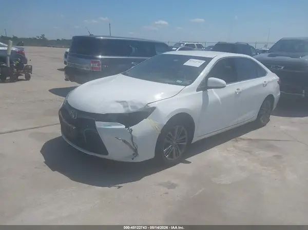 4T1BF1FK0HU312308 2017 TOYOTA CAMRY - Image 2