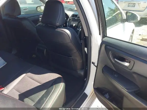 4T1BF1FK0HU312406 2017 TOYOTA CAMRY - Image 8