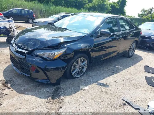 4T1BF1FK0HU313846 2017 TOYOTA CAMRY - Image 2