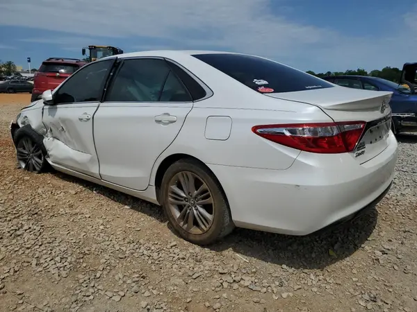 4T1BF1FK0HU322708 2017 TOYOTA CAMRY - Image 2