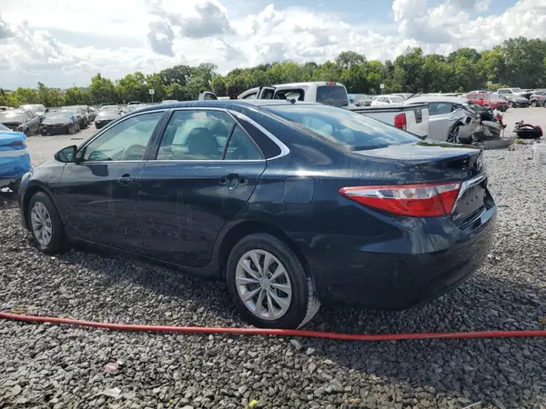 4T1BF1FK0HU326595 2017 TOYOTA CAMRY - Image 2