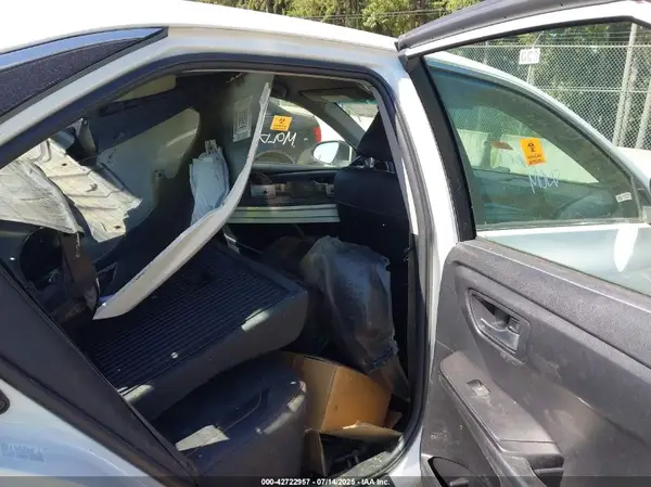 4T1BF1FK0HU327732 2017 TOYOTA CAMRY - Image 8