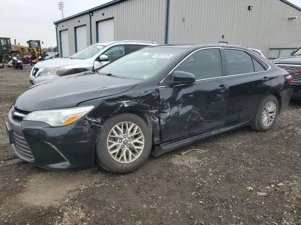 4T1BF1FK0HU329898 2017 TOYOTA CAMRY - Image 1