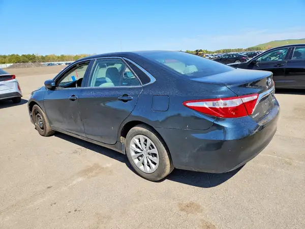 4T1BF1FK0HU329965 2017 TOYOTA CAMRY - Image 2