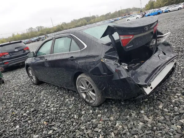 4T1BF1FK0HU331473 2017 TOYOTA CAMRY - Image 2