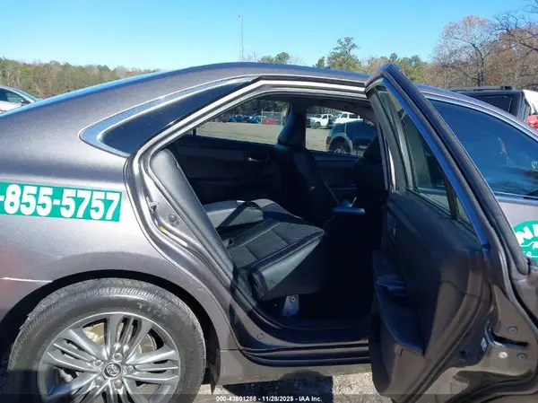 4T1BF1FK0HU333028 2017 TOYOTA CAMRY - Image 8