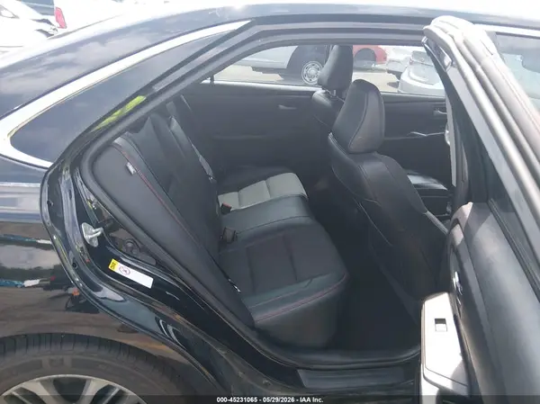 4T1BF1FK0HU334678 2017 TOYOTA CAMRY - Image 8