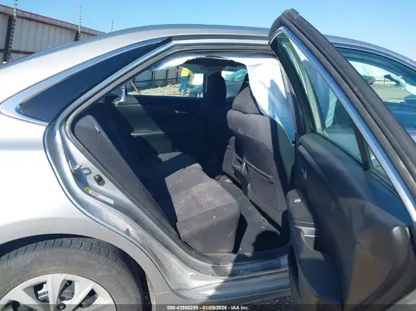 4T1BF1FK0HU336009 2017 TOYOTA CAMRY - Image 8