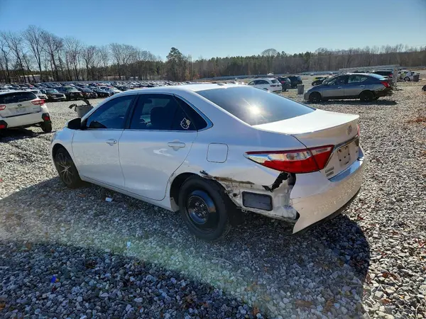 4T1BF1FK0HU337760 2017 TOYOTA CAMRY - Image 2
