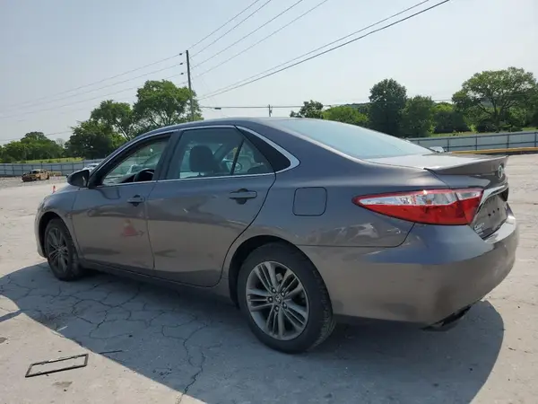 4T1BF1FK0HU340416 2017 TOYOTA CAMRY - Image 2