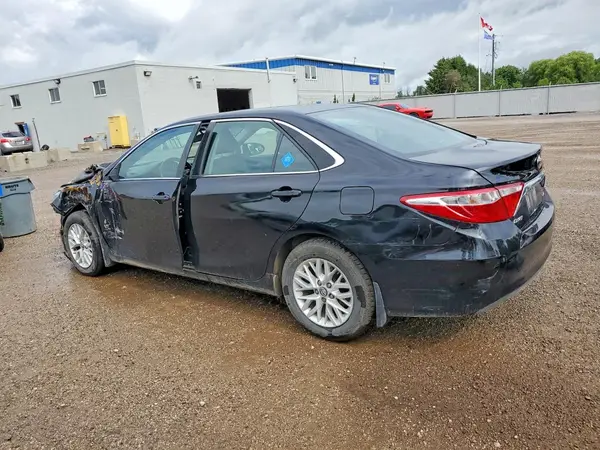 4T1BF1FK0HU344496 2017 TOYOTA CAMRY - Image 2