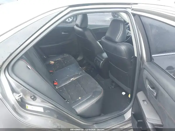 4T1BF1FK0HU344630 2017 TOYOTA CAMRY - Image 8