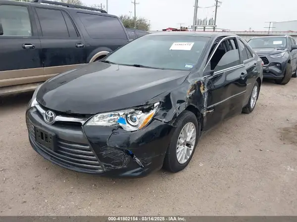 4T1BF1FK0HU344840 2017 TOYOTA CAMRY - Image 2