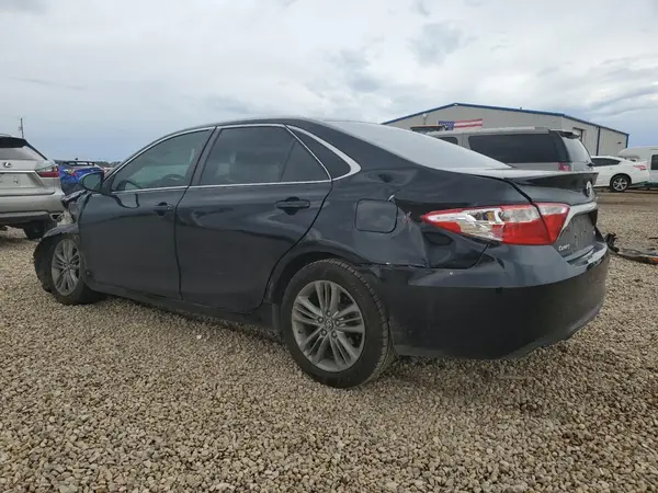 4T1BF1FK0HU345583 2017 TOYOTA CAMRY - Image 2