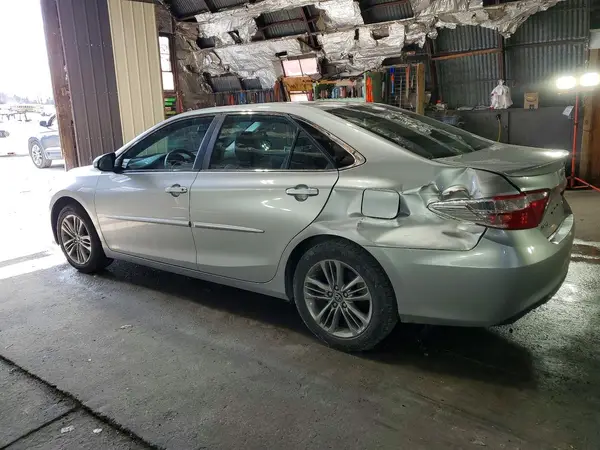 4T1BF1FK0HU348144 2017 TOYOTA CAMRY - Image 2