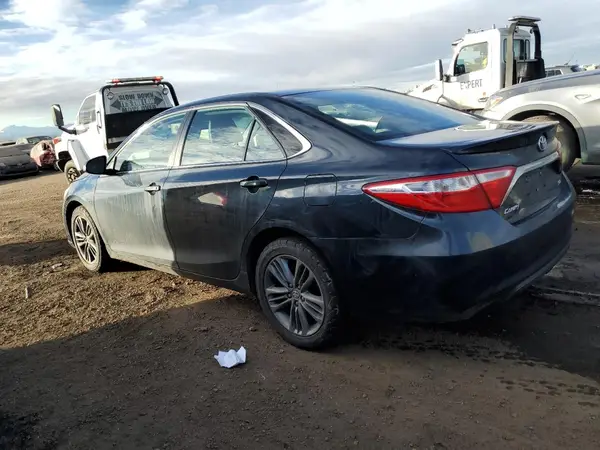 4T1BF1FK0HU349701 2017 TOYOTA CAMRY - Image 2