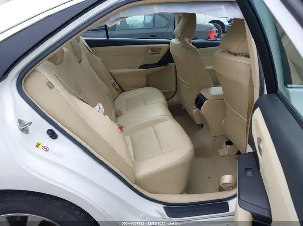 4T1BF1FK0HU350637 2017 TOYOTA CAMRY - Image 8