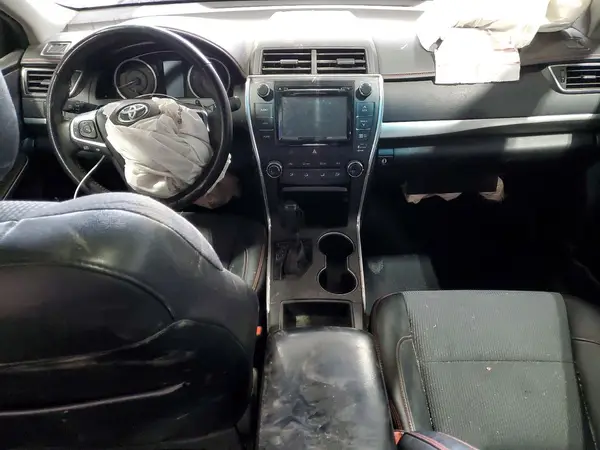 4T1BF1FK0HU352470 2017 TOYOTA CAMRY - Image 8