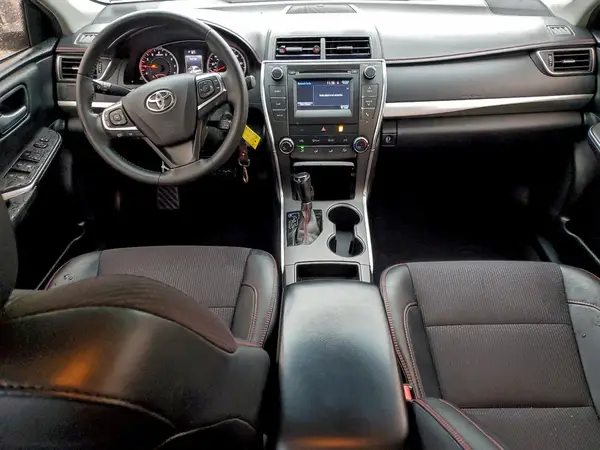 4T1BF1FK0HU352937 2017 TOYOTA CAMRY - Image 8
