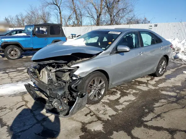 4T1BF1FK0HU362433 2017 TOYOTA CAMRY - Image 1
