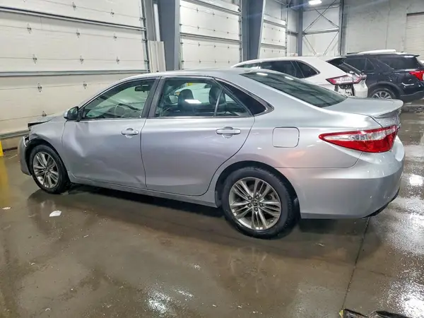 4T1BF1FK0HU365526 2017 TOYOTA CAMRY - Image 2