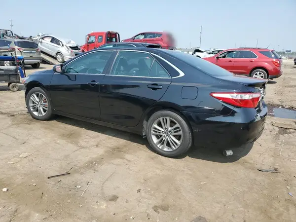 4T1BF1FK0HU366532 2017 TOYOTA CAMRY - Image 2