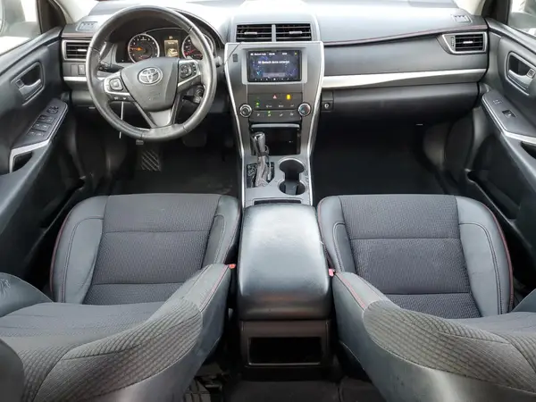 4T1BF1FK0HU368846 2017 TOYOTA CAMRY - Image 8